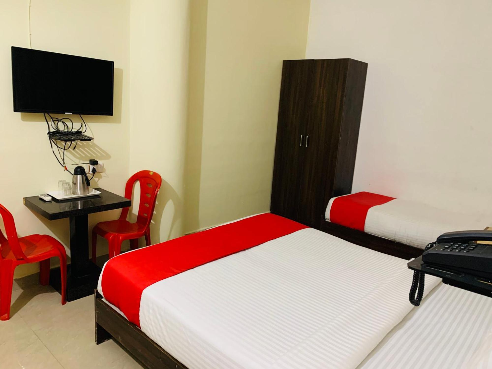 Western Silicon Hotel Kammasandra ภายนอก รูปภาพ