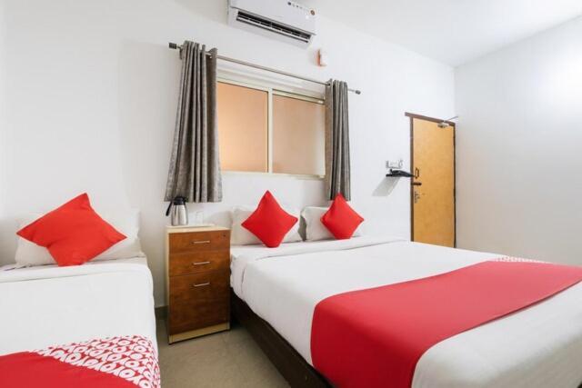 Western Silicon Hotel Kammasandra ภายนอก รูปภาพ